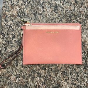 LIKE NEW Michael Kors Two in One Wristlet